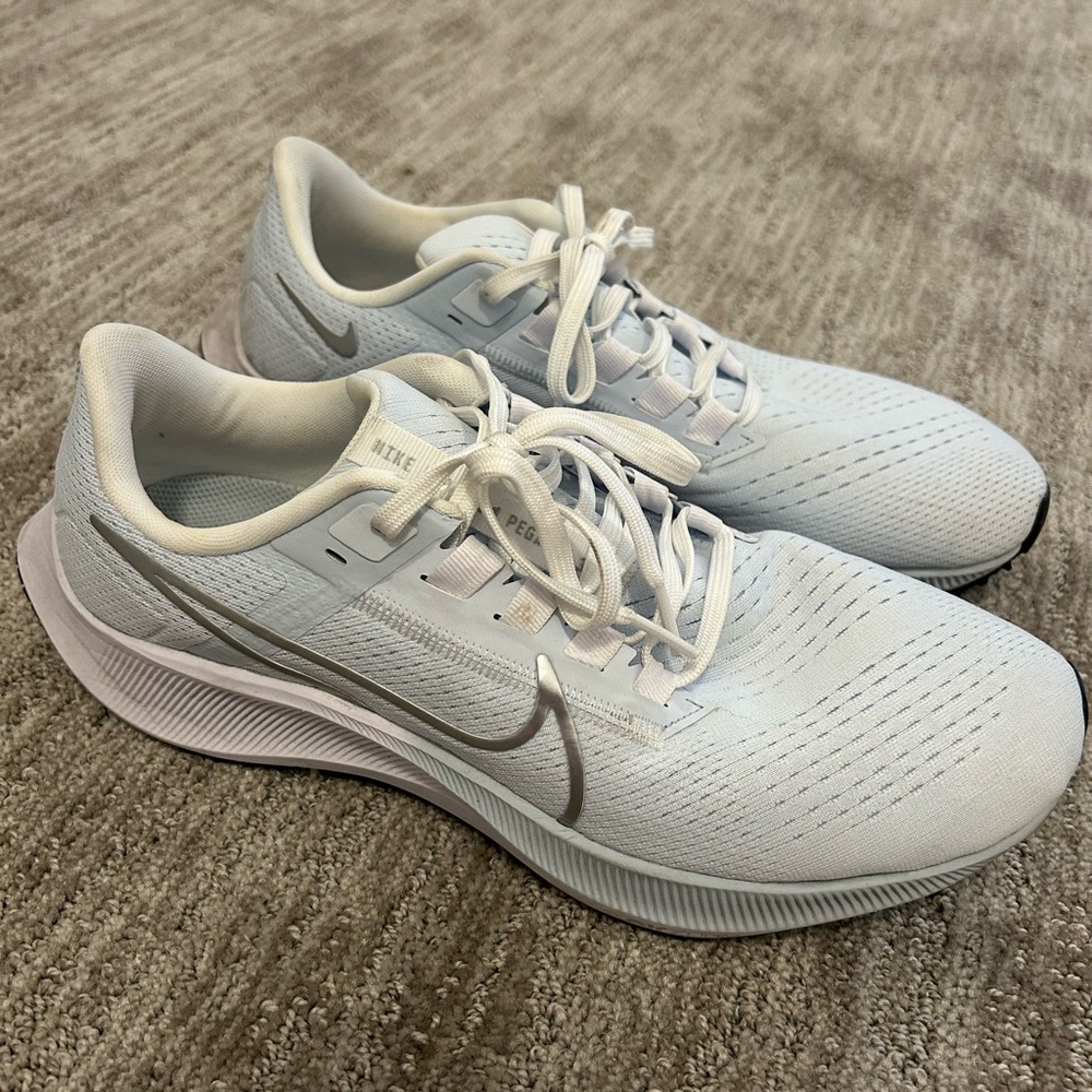Nike Women’s Size 10